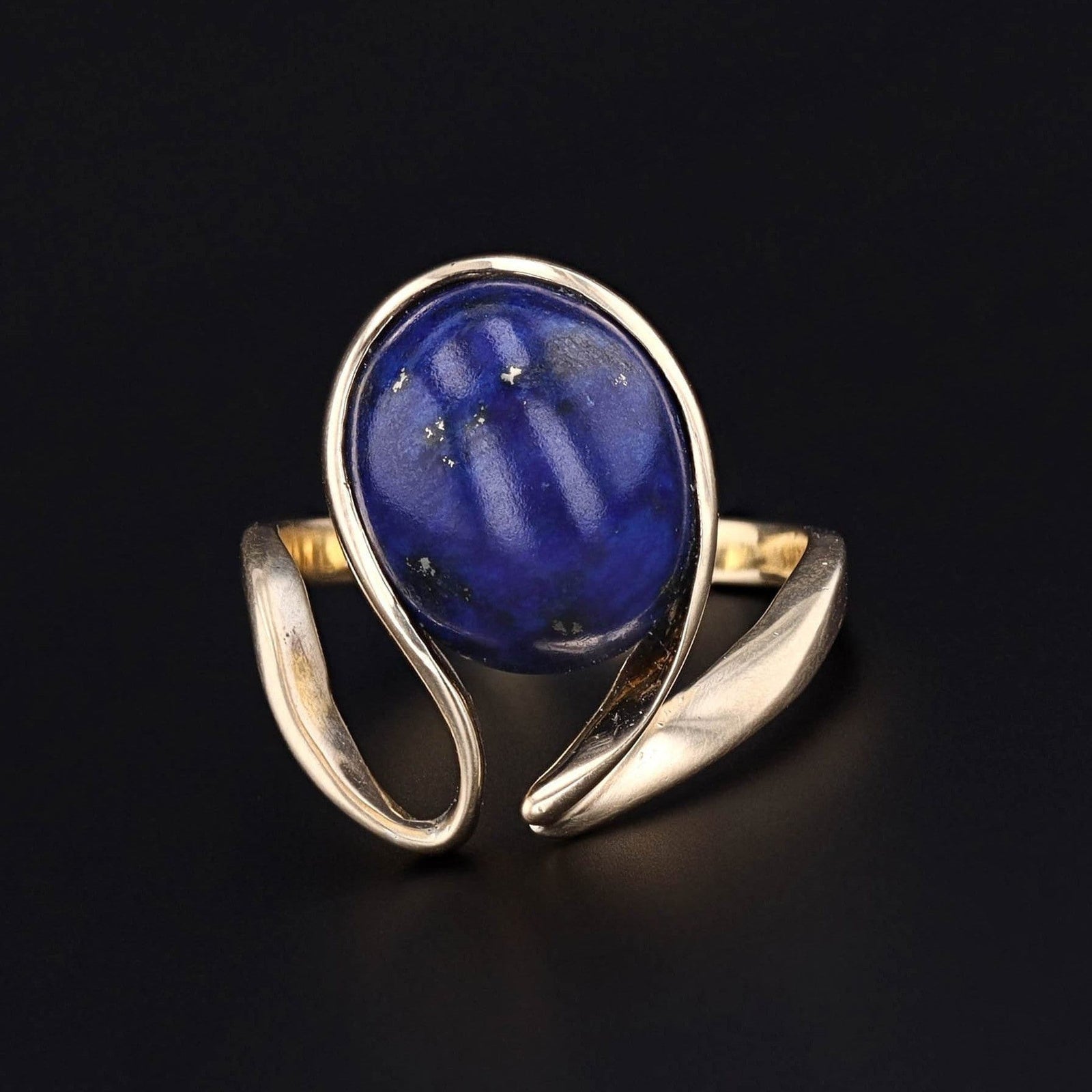 Vintage Modernist Lapis Ring of 14k Gold - Trademark Antiques