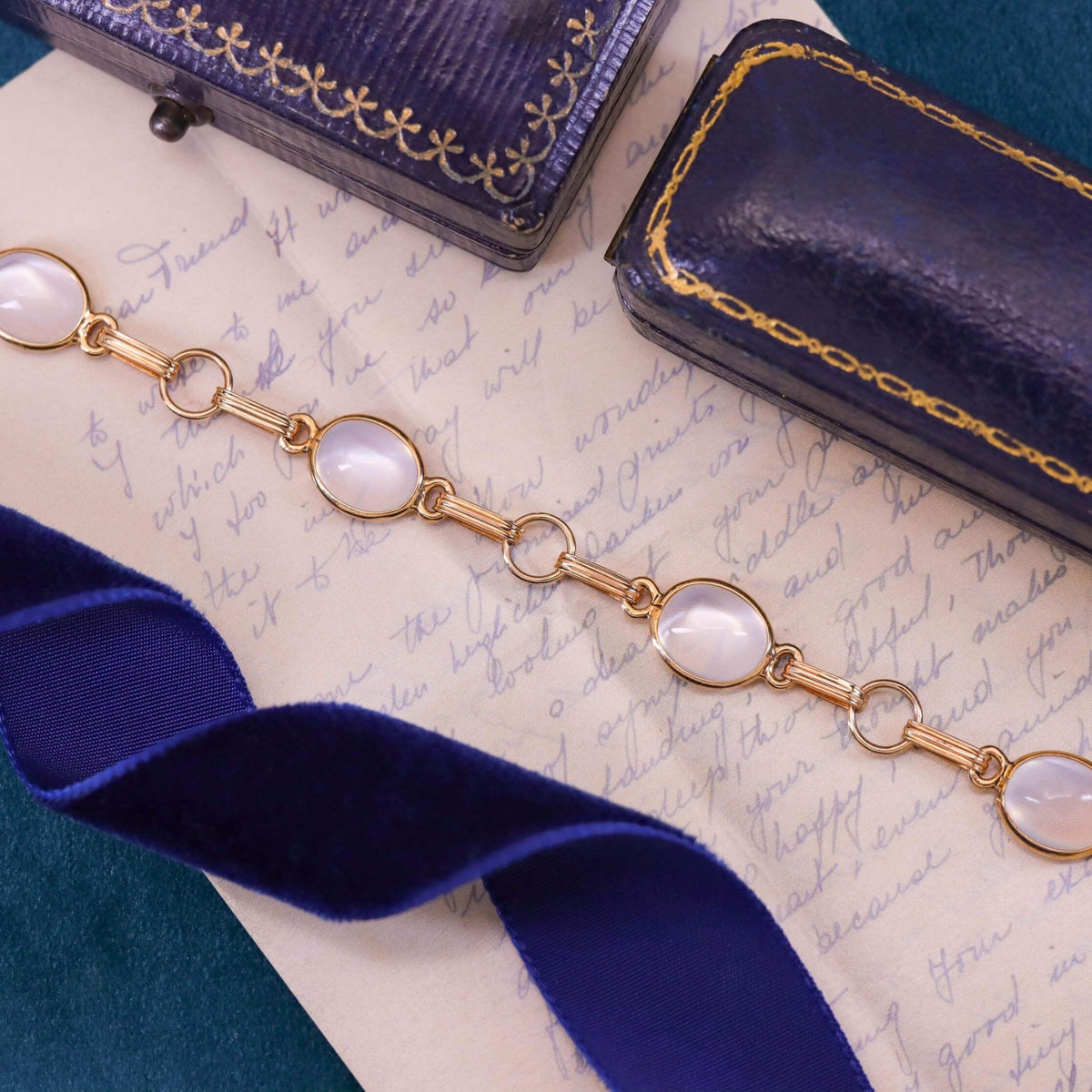 Vintage Moonstone Bracelet of 14k Gold - Trademark Antiques