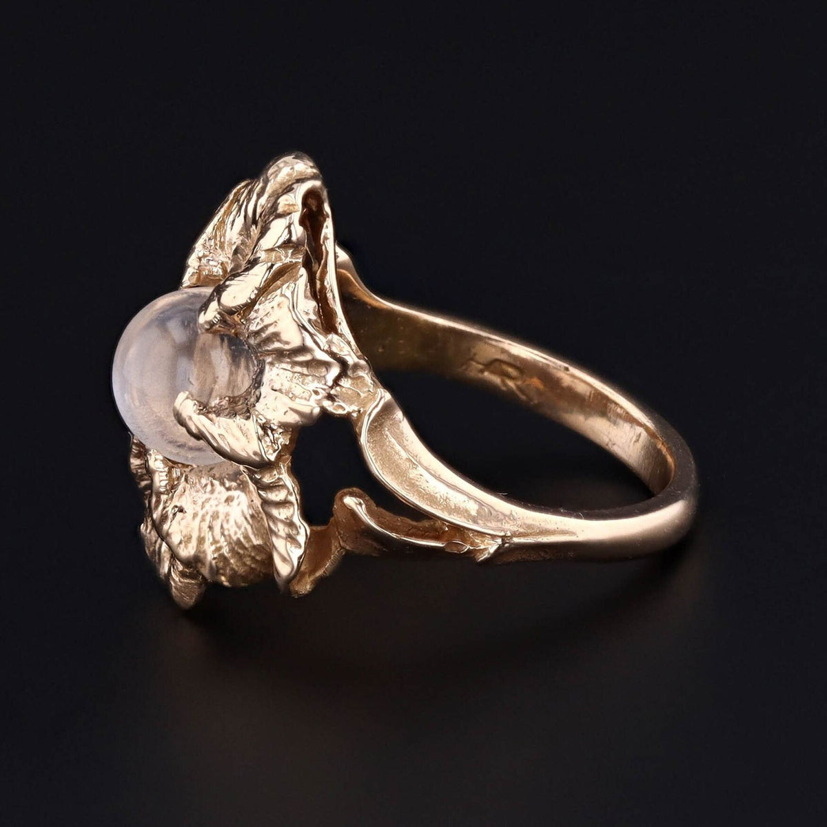Vintage Moonstone Ring of 14k Gold - Trademark Antiques