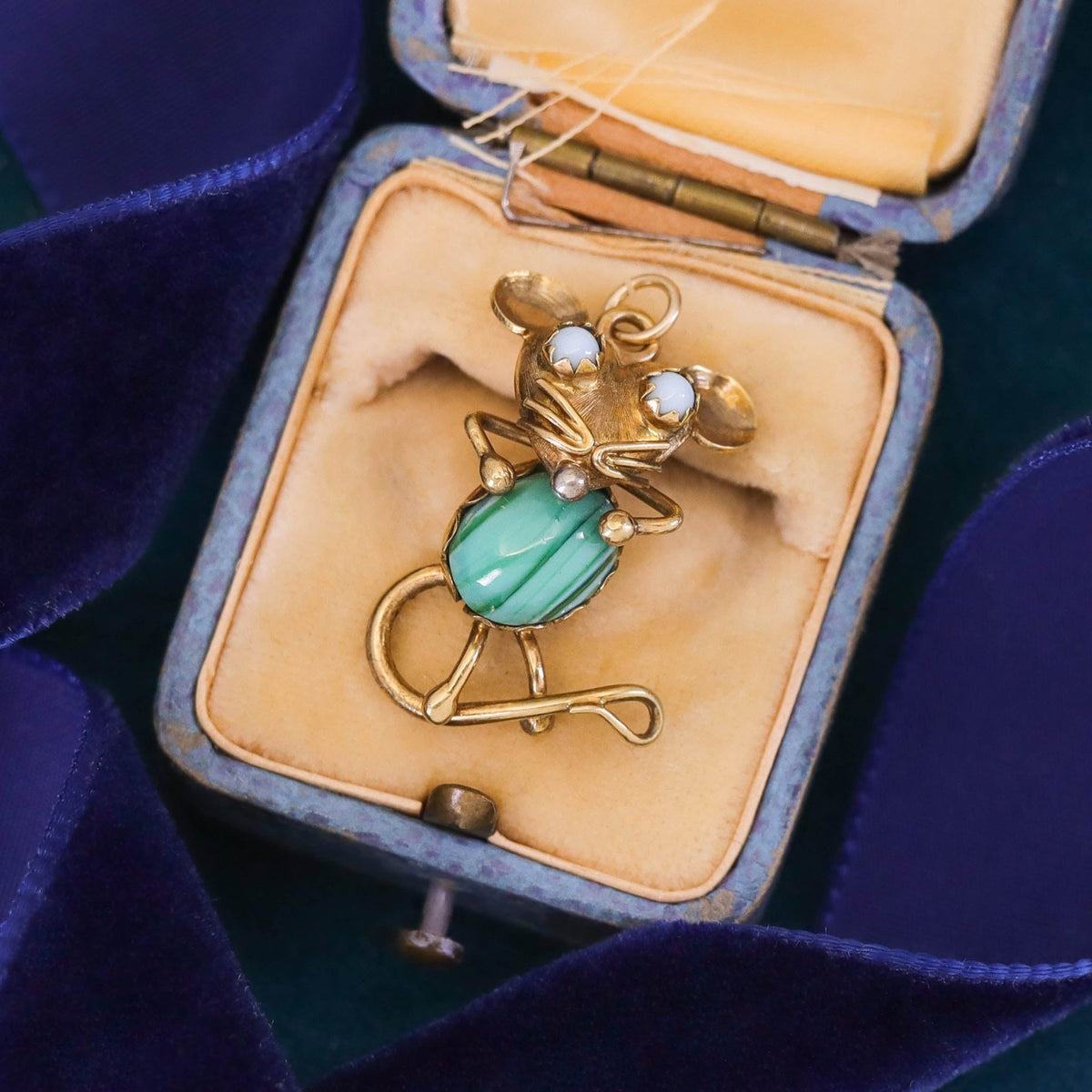 Vintage Mouse Pendant of 18k Gold - Trademark Antiques