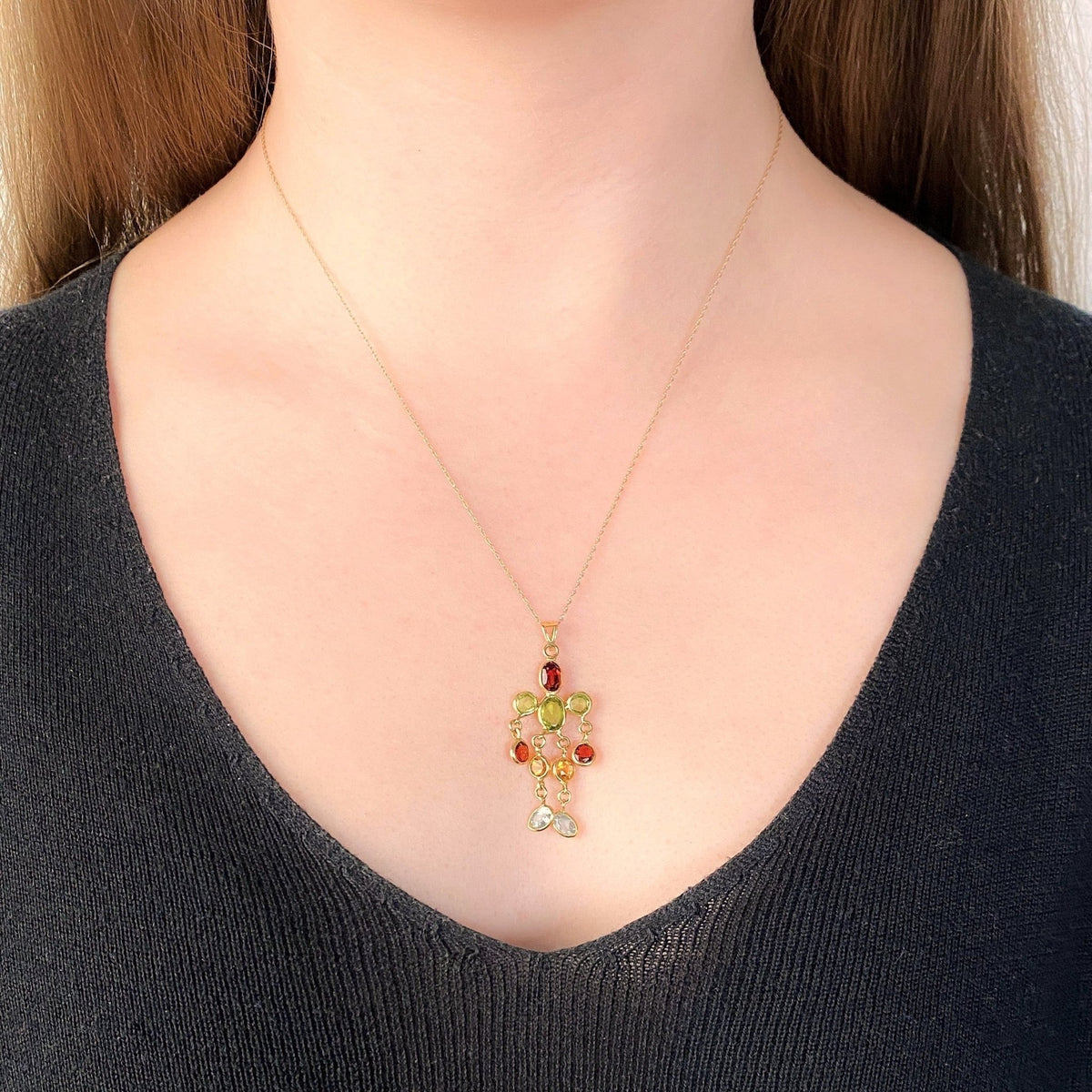 Vintage Moveable Gemstone Person Pendant of 18k Gold - Trademark Antiques