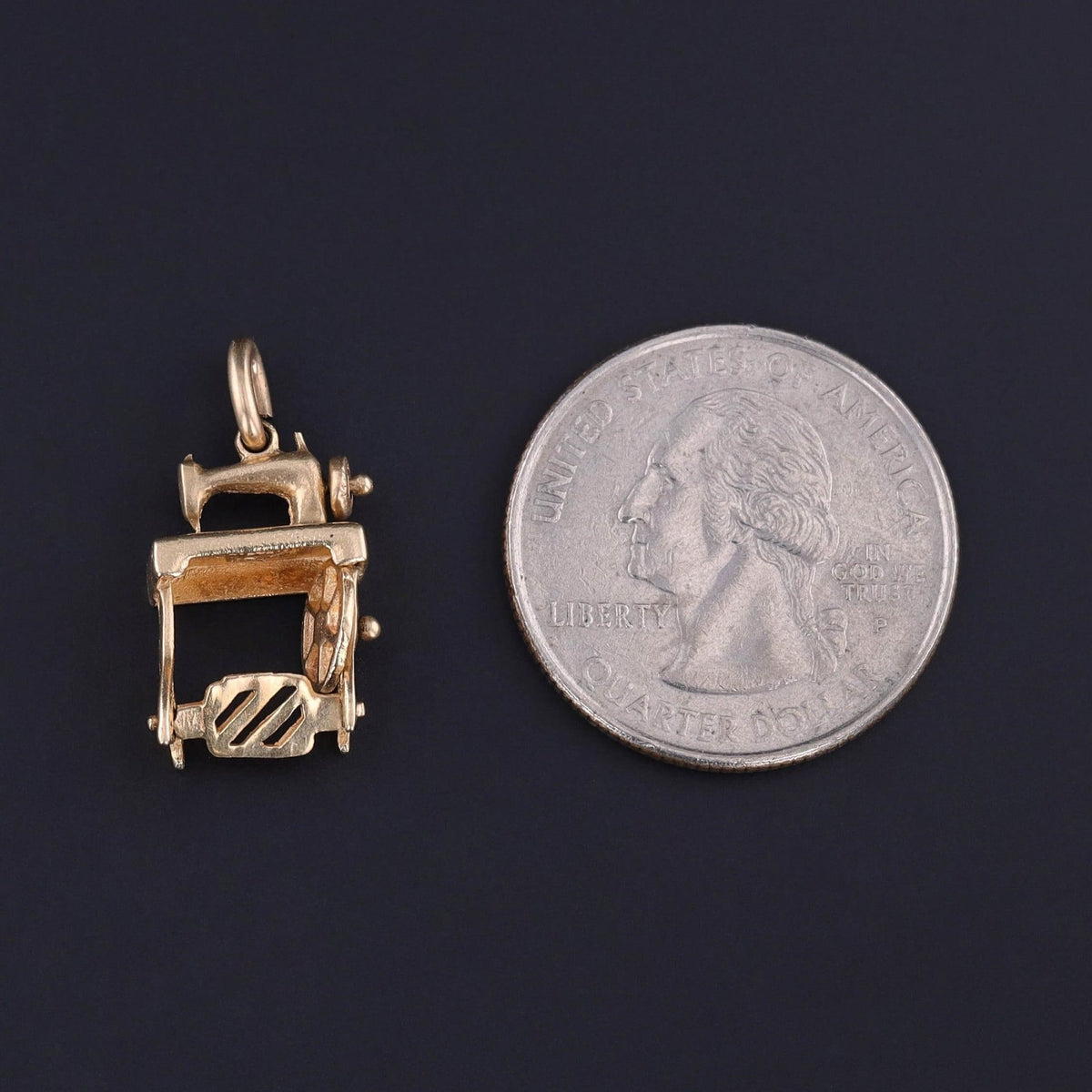 Vintage Moveable Sewing Machine Charm of 14k Gold - Trademark Antiques
