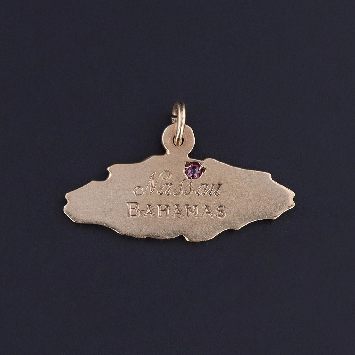 Vintage Nassau Bahamas Charm of 9ct Gold - Trademark Antiques