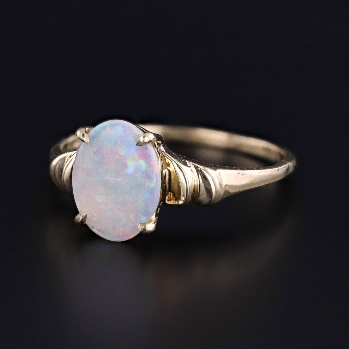 Vintage Opal Ring of 14k Gold - Trademark Antiques