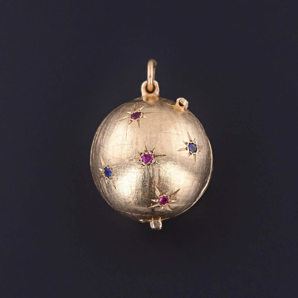 Vintage Orb Locket Pendant of 14k Gold - Trademark Antiques