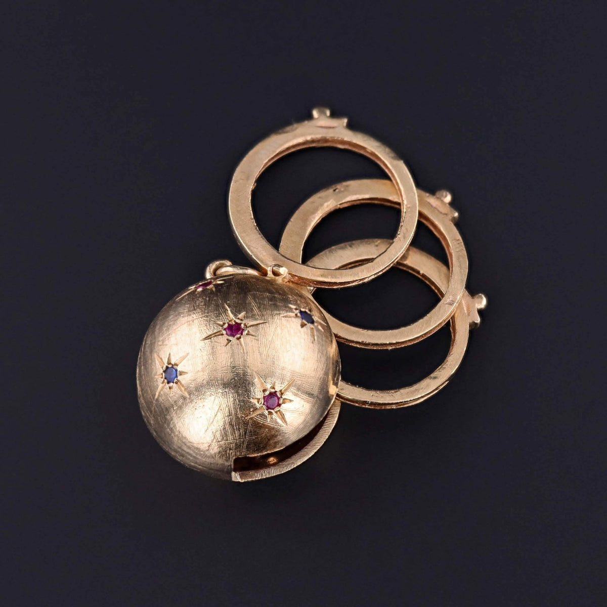 Vintage Orb Locket Pendant of 14k Gold - Trademark Antiques