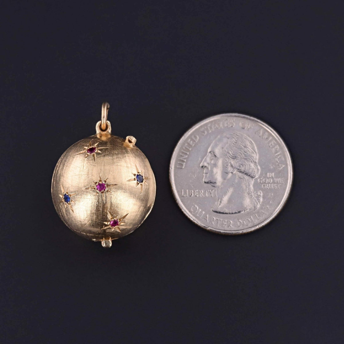 Vintage Orb Locket Pendant of 14k Gold - Trademark Antiques