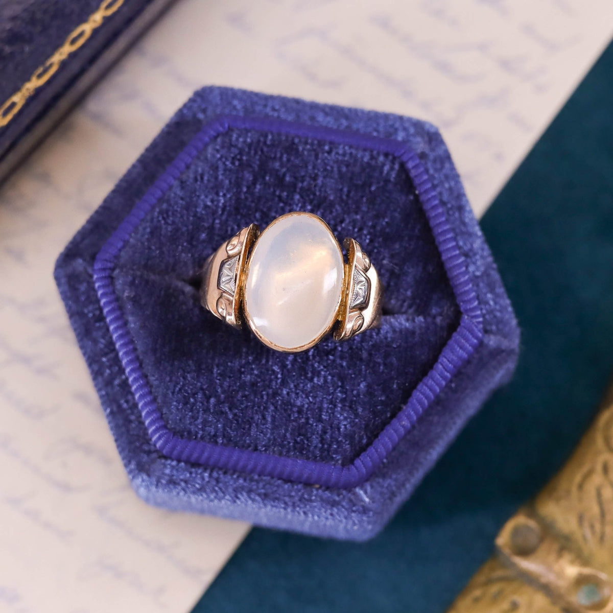 Vintage Oval Moonstone Ring of 10k Gold - Trademark Antiques