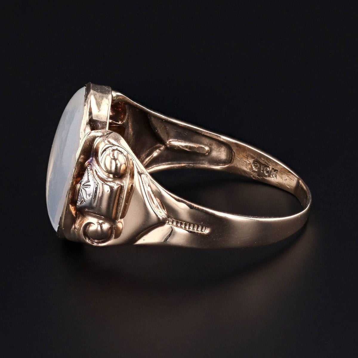 Vintage Oval Moonstone Ring of 10k Gold - Trademark Antiques