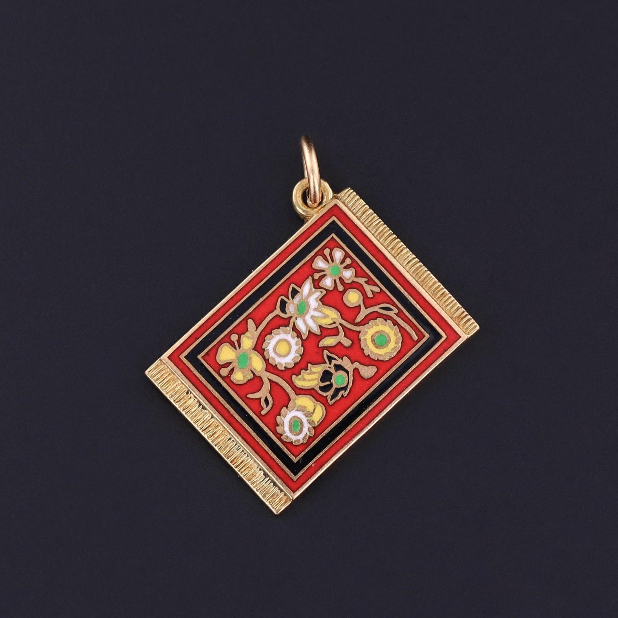 Vintage Persian Rug Charm of 14k Gold - Trademark Antiques