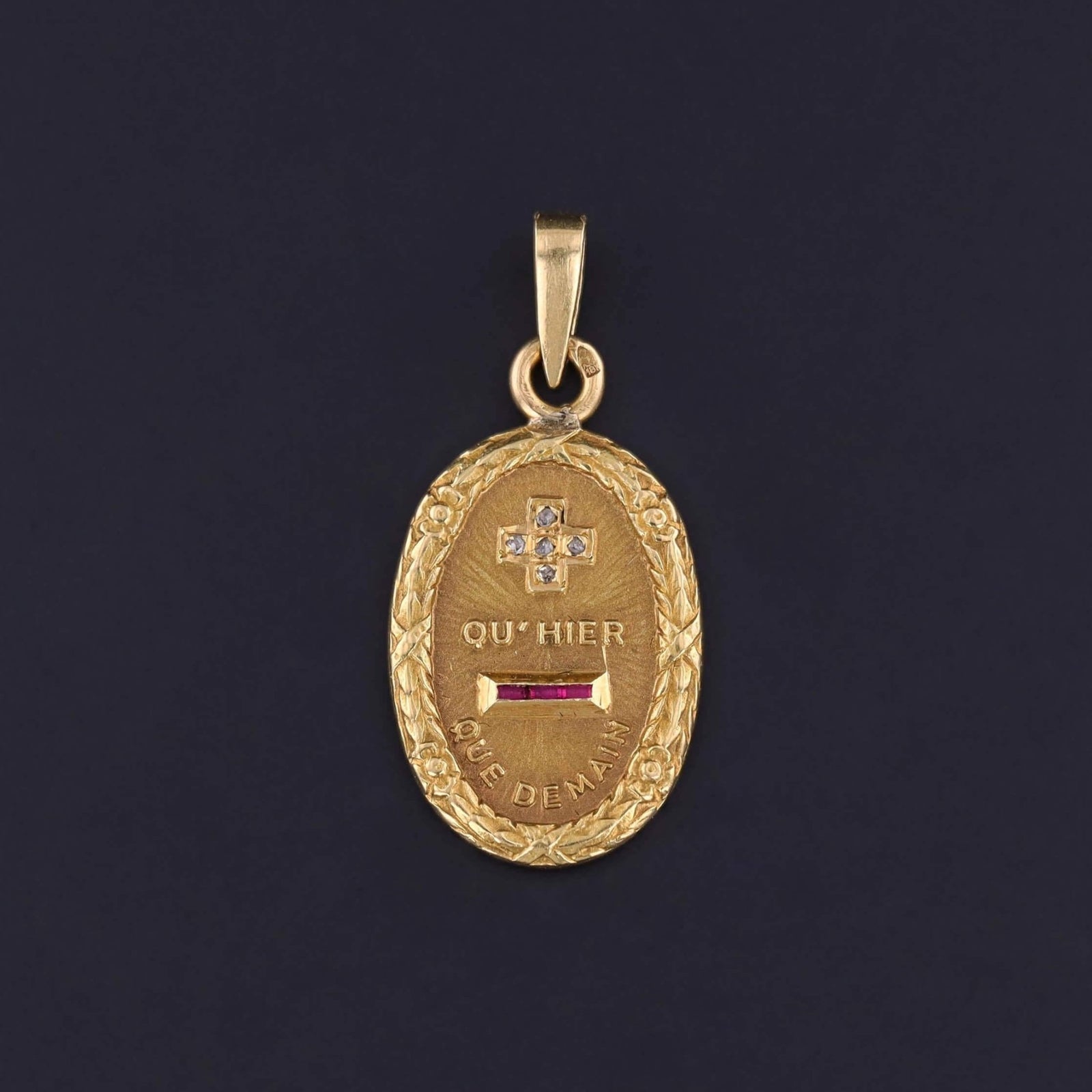 Vintage Plus Qu'hier, Moins Que Demain Pendant of 18k Gold - Trademark Antiques