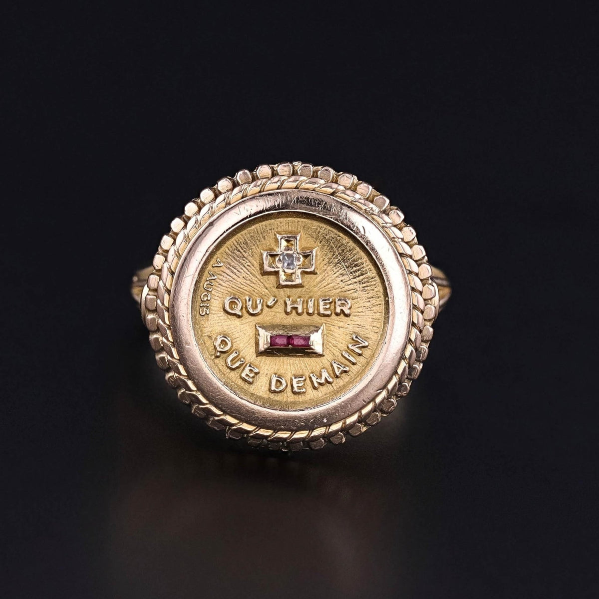 Vintage Qu'hier Que Demain Ring of 18k Gold - Trademark Antiques
