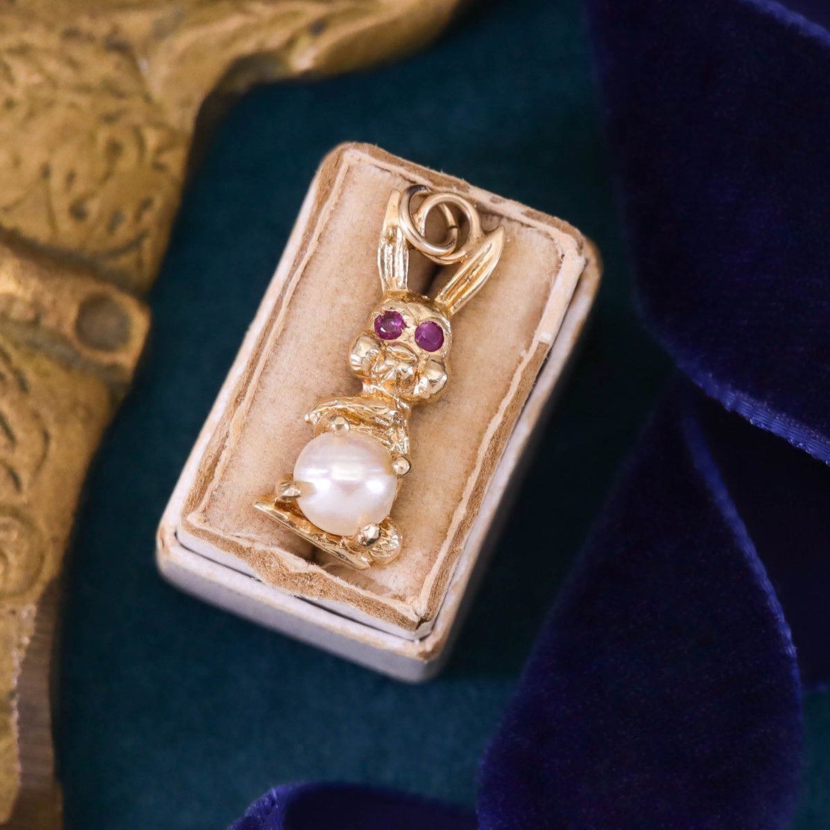 Vintage Rabbit Charm of 14k Gold - Trademark Antiques