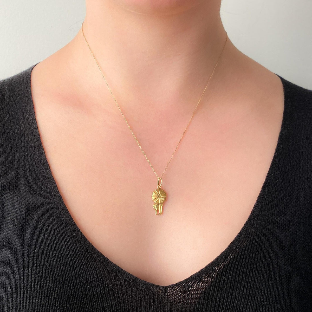 Vintage Romantic Umbrella Charm of 14k Gold - Trademark Antiques