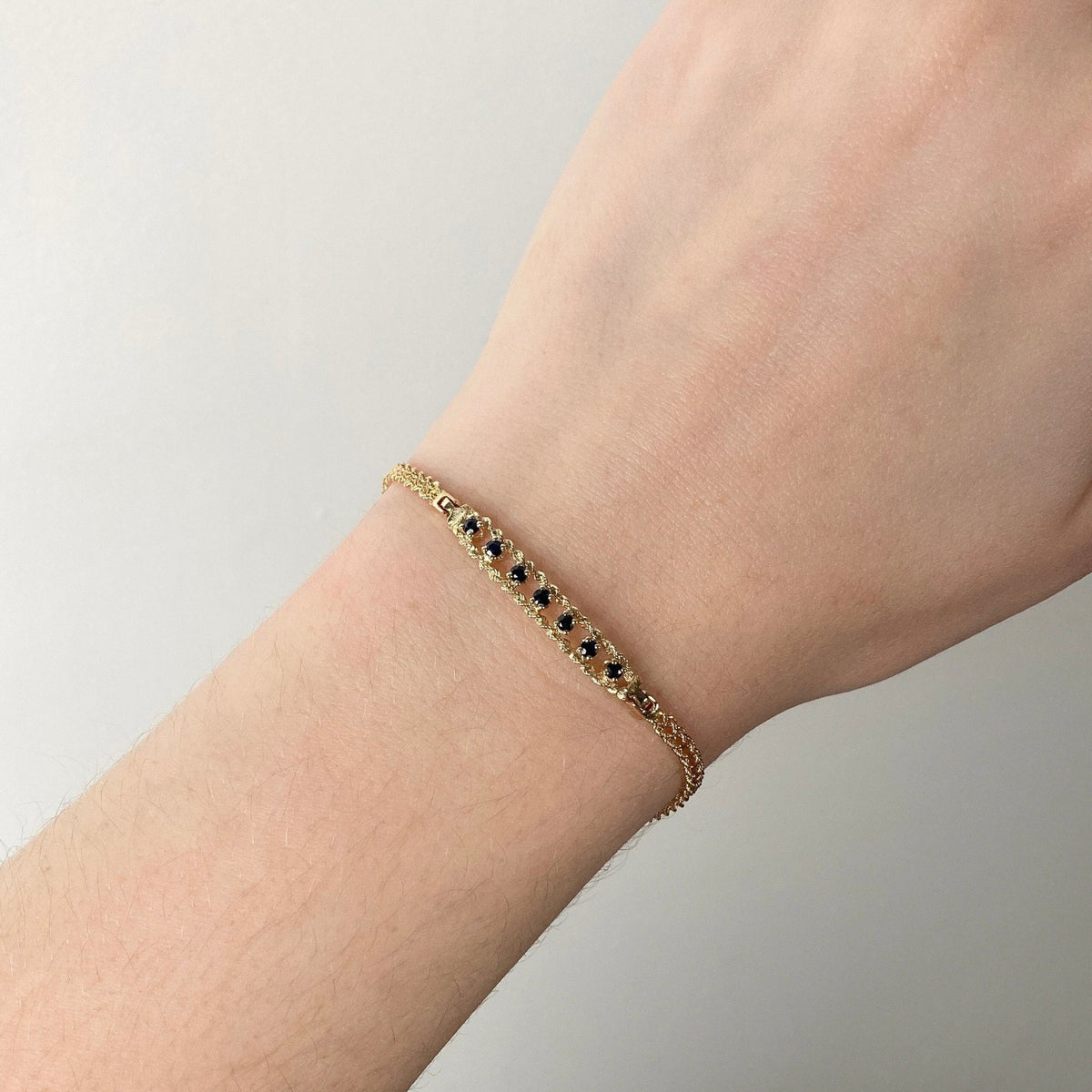 Vintage Sapphire Bracelet of 14k Gold - Trademark Antiques