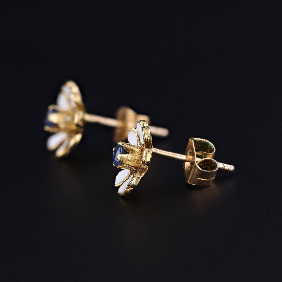 Vintage Sapphire Daisy Earrings of 14k Gold - Trademark Antiques