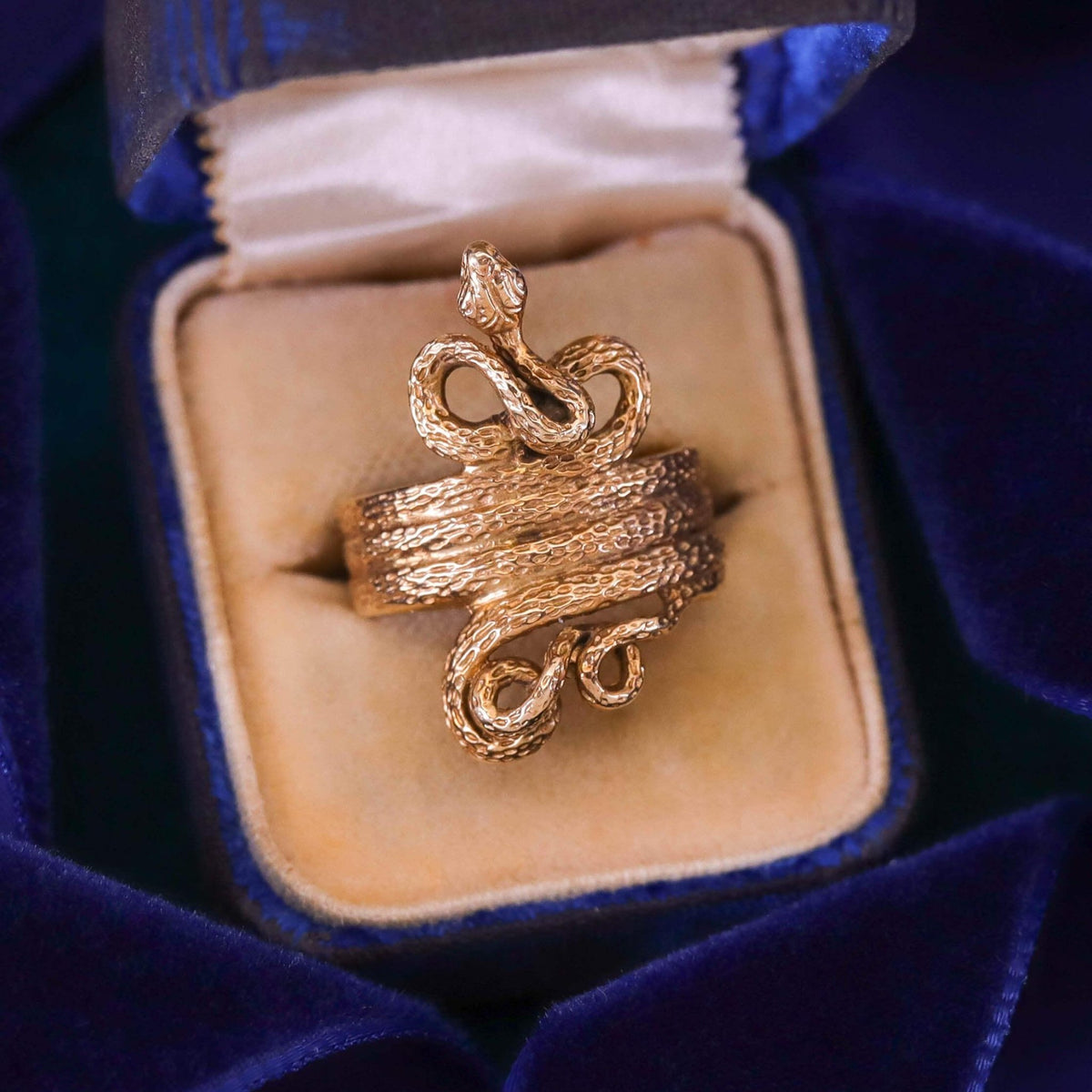Vintage Snake Ring of 14k Gold - Trademark Antiques