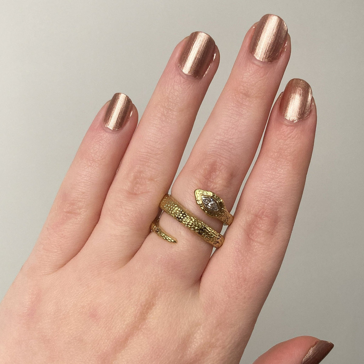 Vintage Snake Ring of 18k Gold - Trademark Antiques