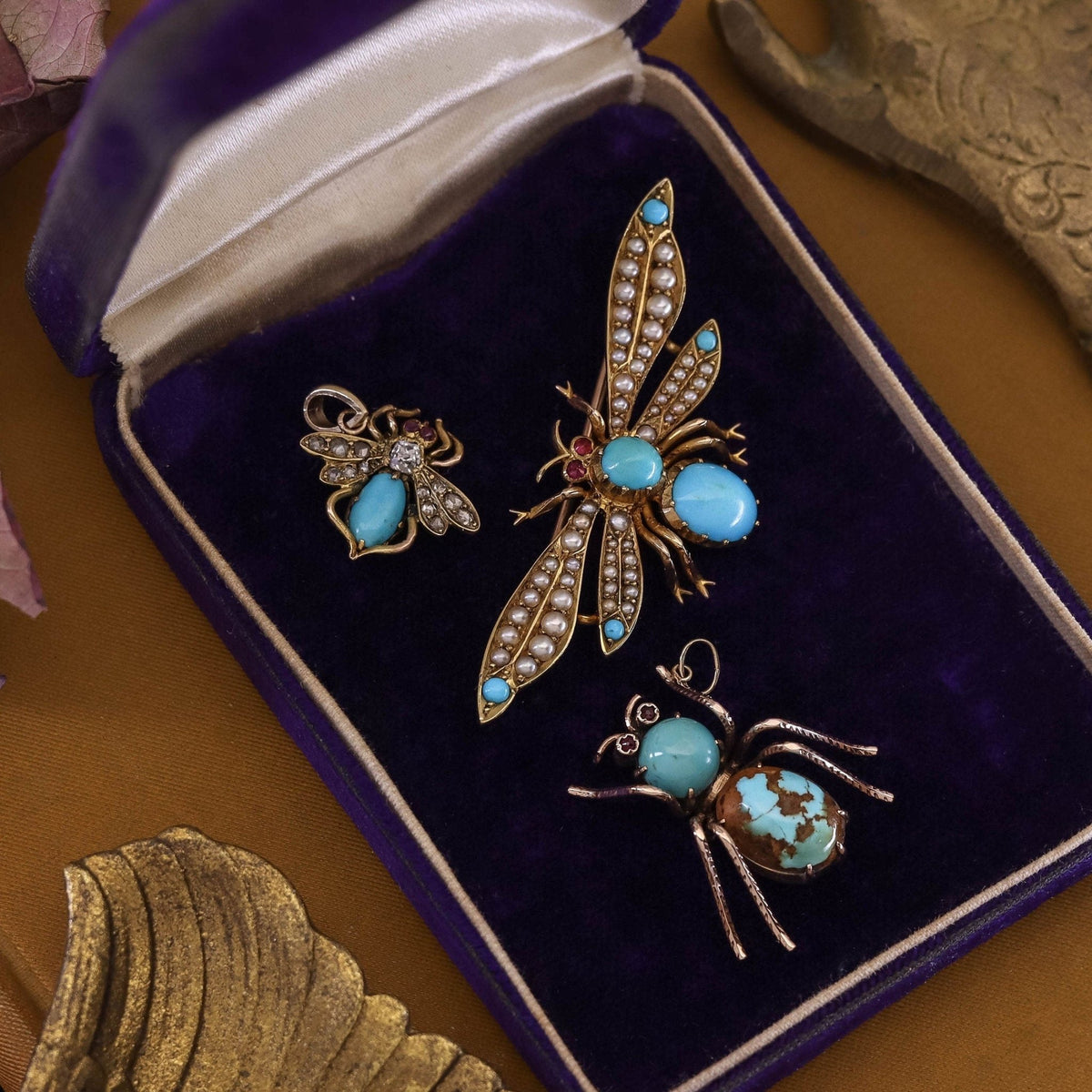 Vintage Turquoise Insect Conversion Pendant of 14k Gold - Trademark Antiques