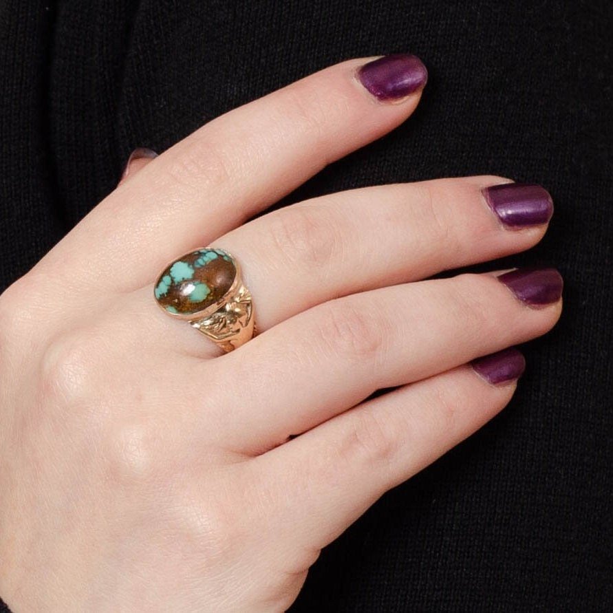 Vintage Turquoise Woman Ring of 10k Gold - Trademark Antiques