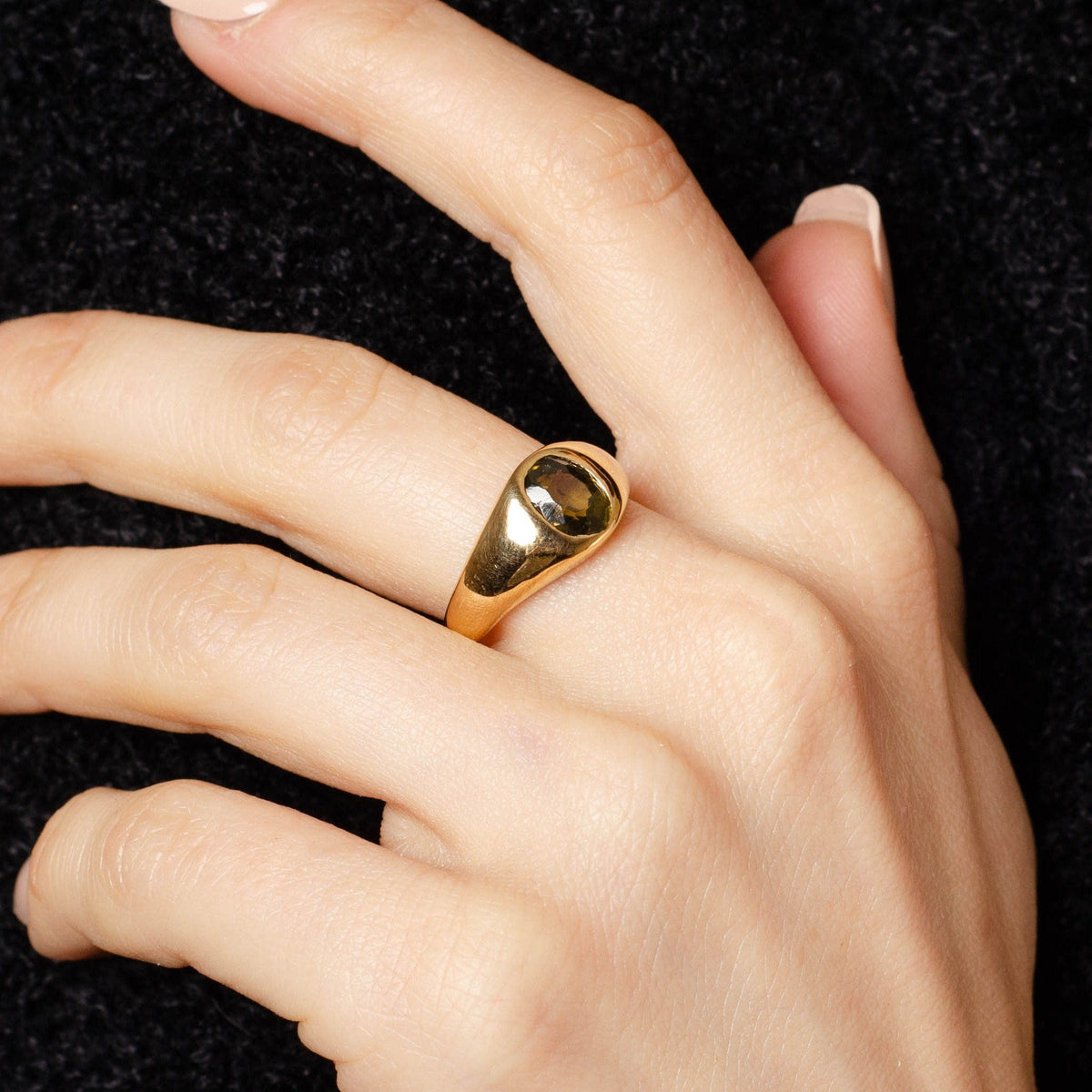 Vintage Zircon Ring of 14k Gold - Trademark Antiques