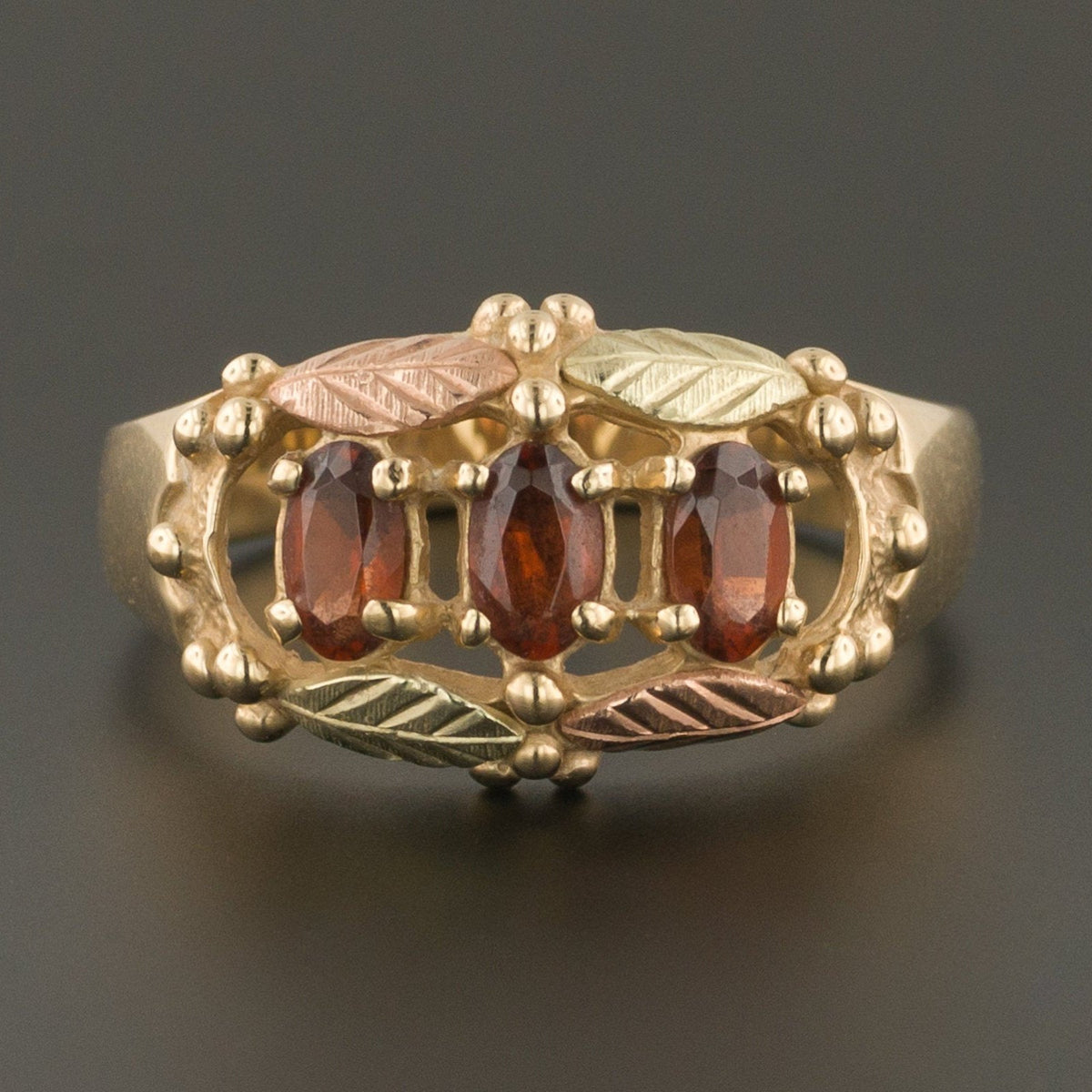 10k Gold &amp; Garnet Ring | Vintage Garnet Ring - Trademark Antiques