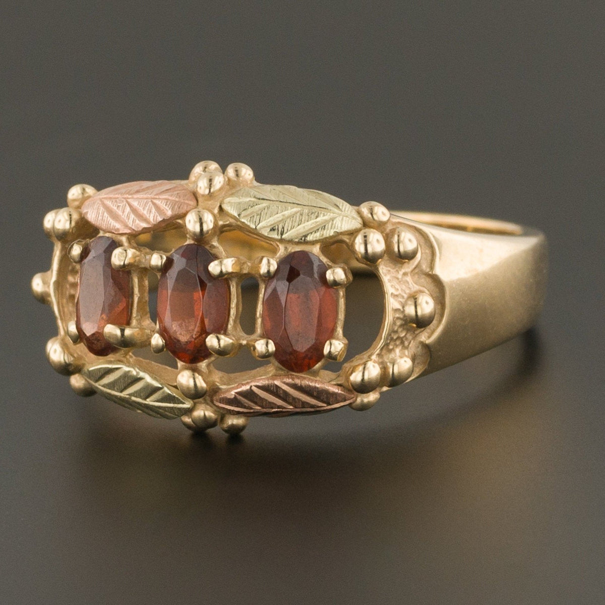 10k Gold &amp; Garnet Ring | Vintage Garnet Ring - Trademark Antiques