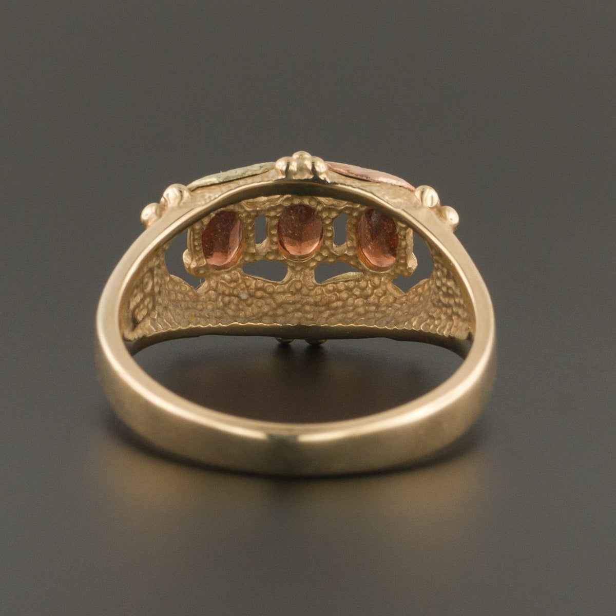 10k Gold &amp; Garnet Ring | Vintage Garnet Ring - Trademark Antiques