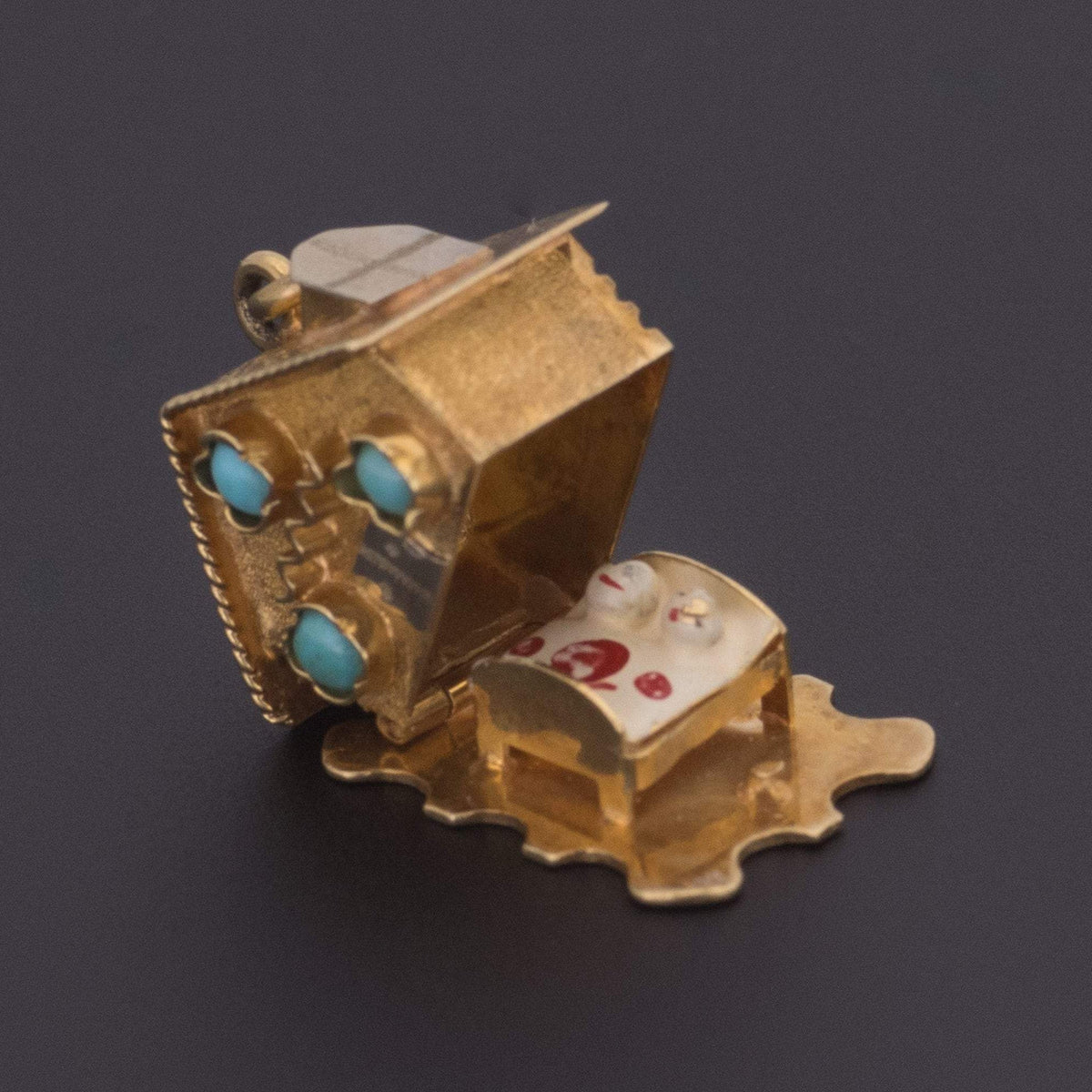 18k Gold House Charm | Vintage 18k Gold Charm - Trademark Antiques