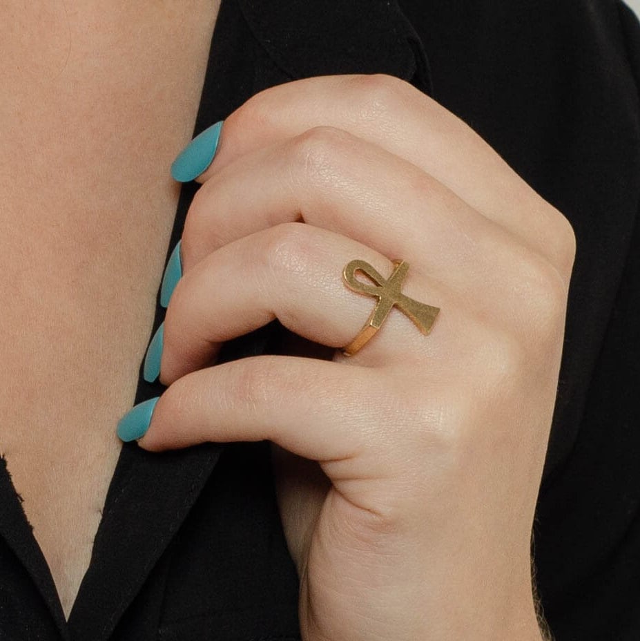 Ankh Ring | 14k Gold Ankh Ring - Trademark Antiques