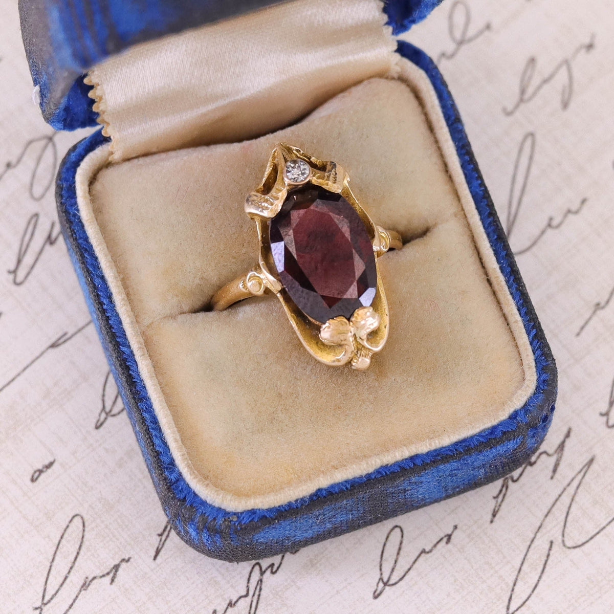 Antique Almandine Garnet Ring of 10k Gold - Trademark Antiques