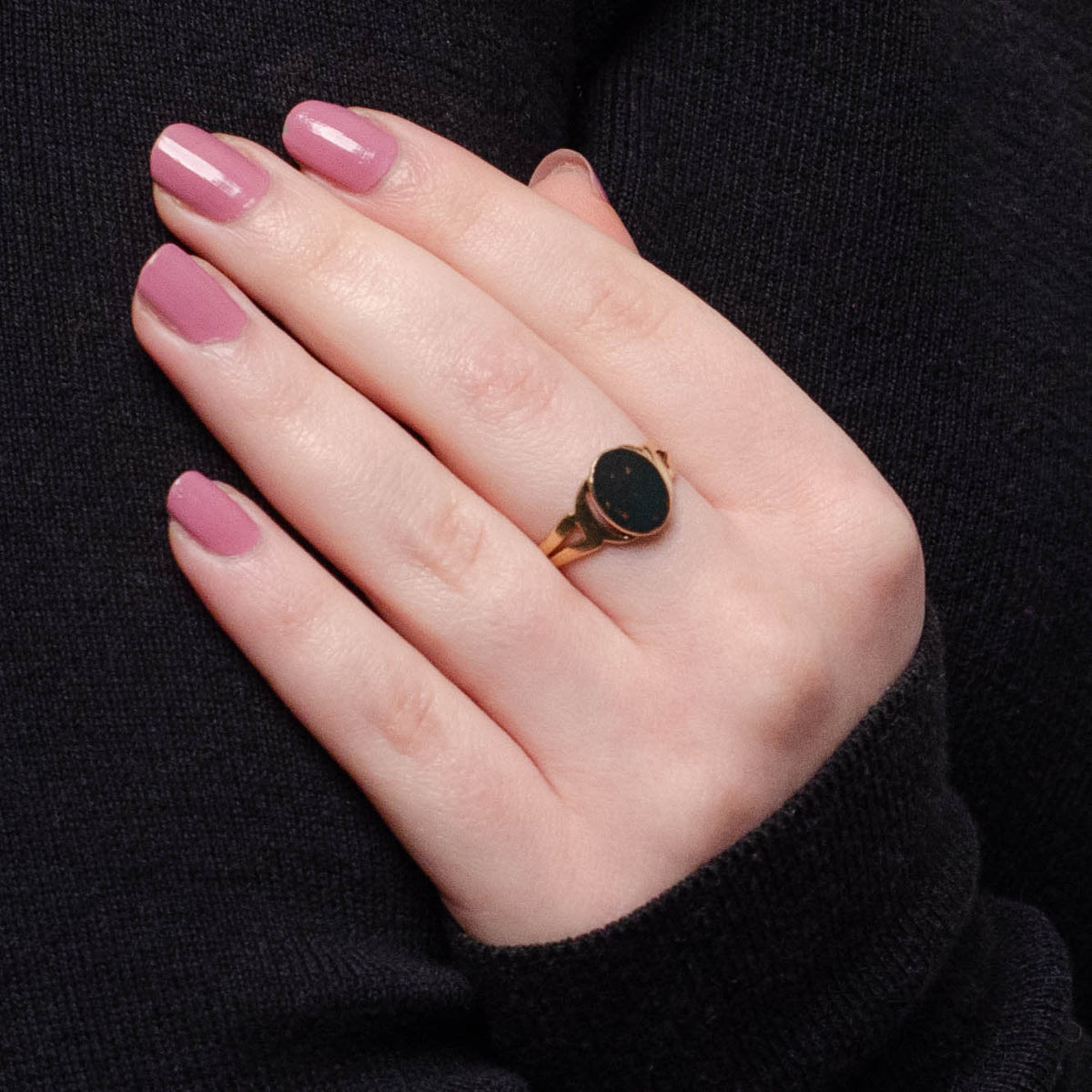 Antique Bloodstone Ring of 18k Gold - Trademark Antiques