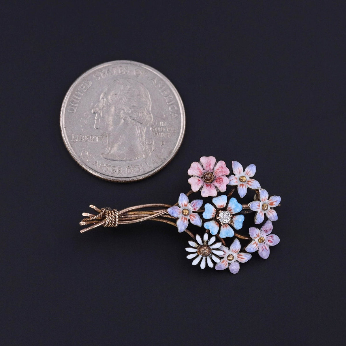 Antique Bouquet Brooch of 18k Gold - Trademark Antiques