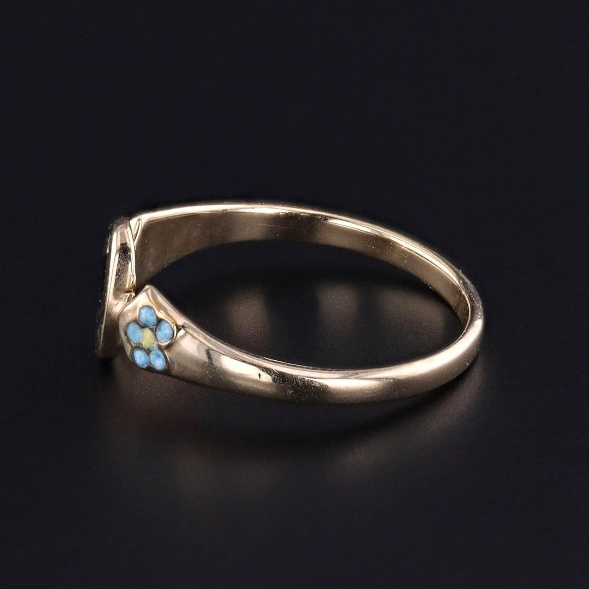 Antique Child's Ring of 10k Gold - Trademark Antiques