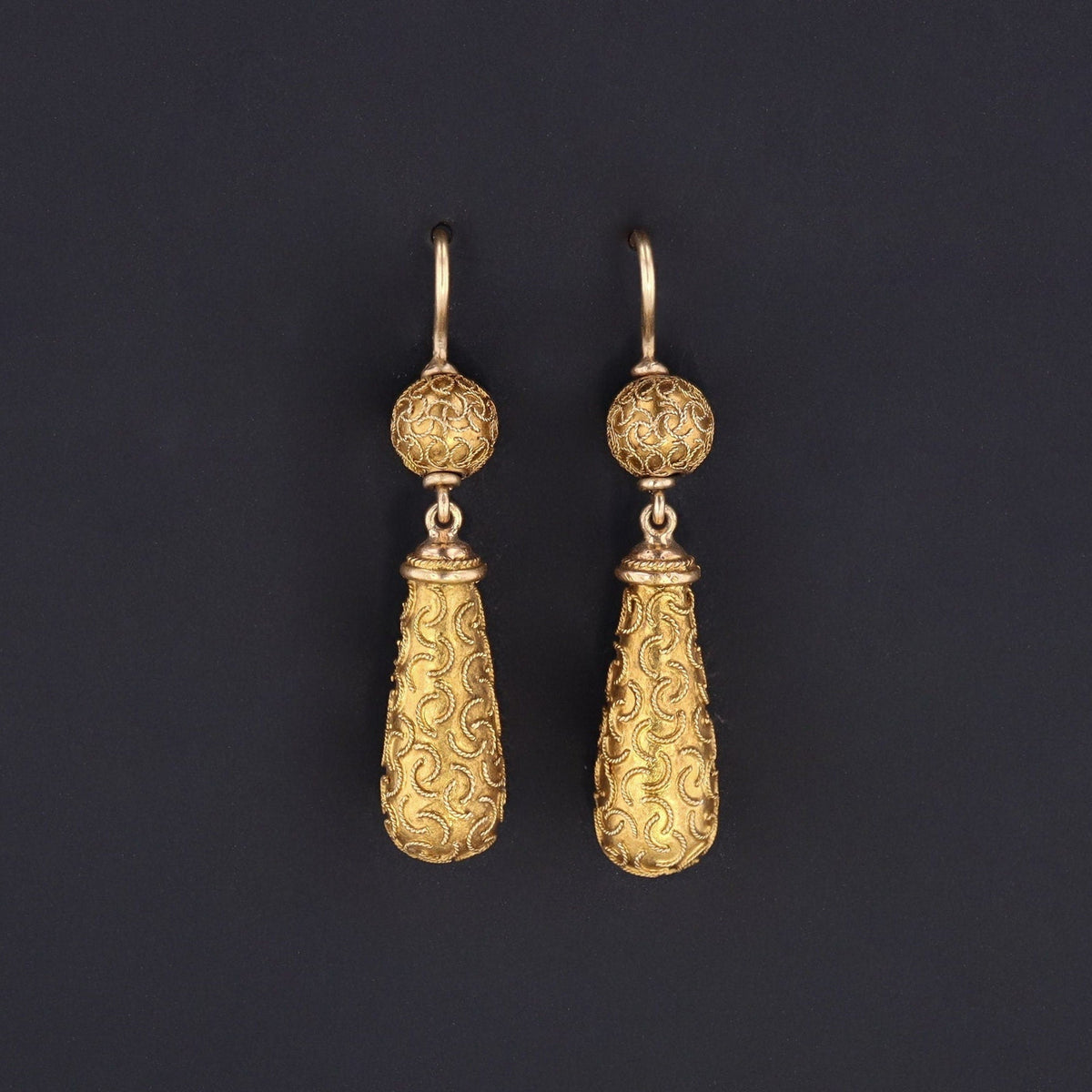 Antique Dangle Earrings of 14k Gold - Trademark Antiques