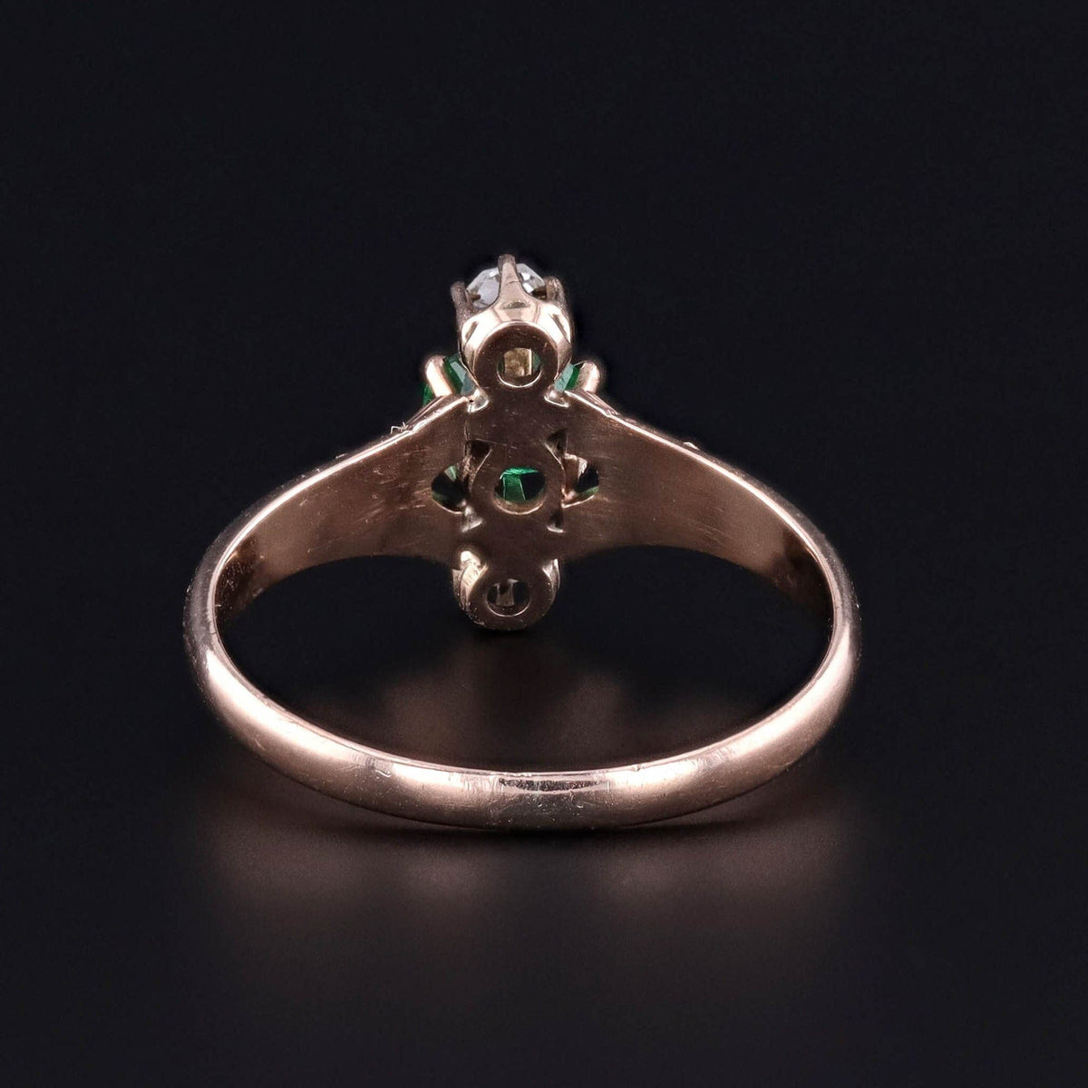 Antique Emerald Ring of 10k Gold - Trademark Antiques