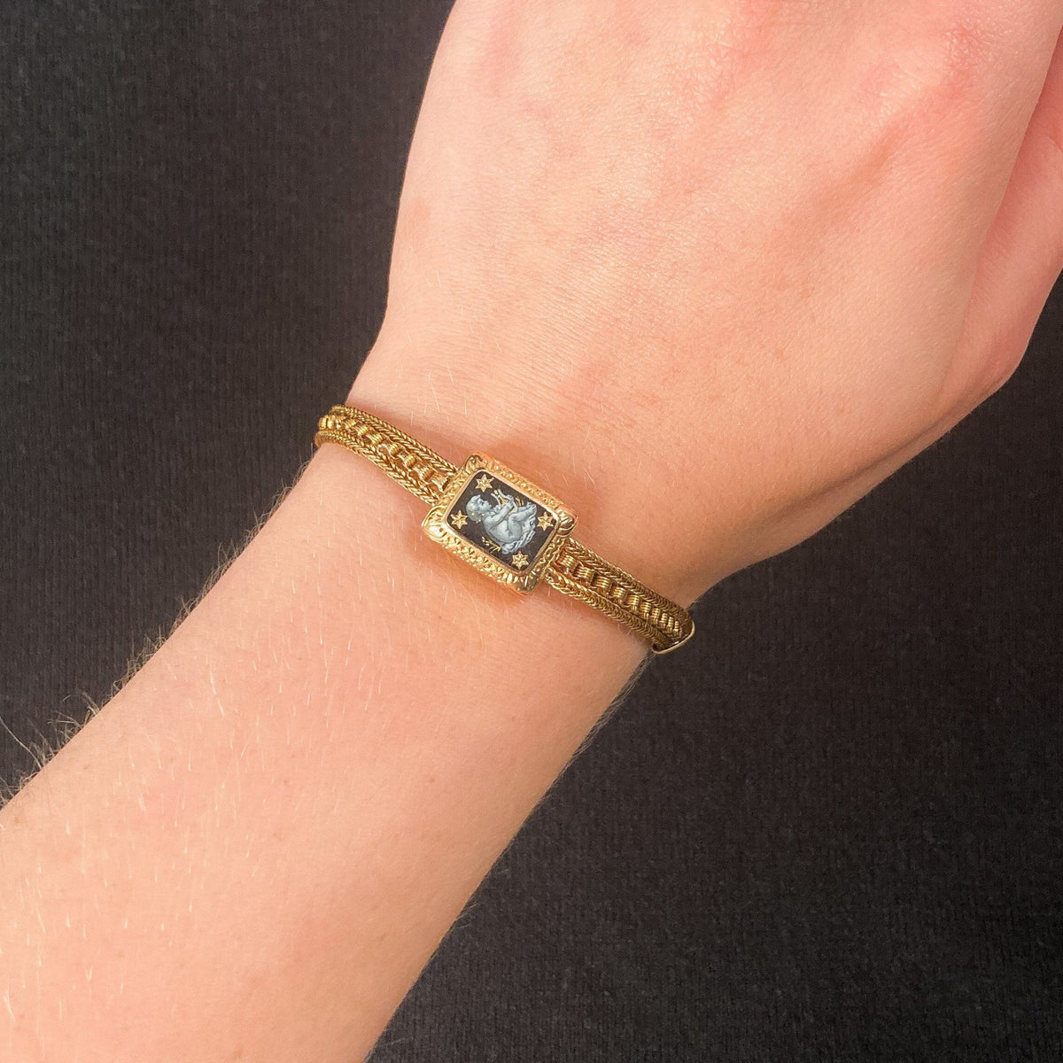 Antique Enamel Cherub Bracelet of 18k Gold - Trademark Antiques