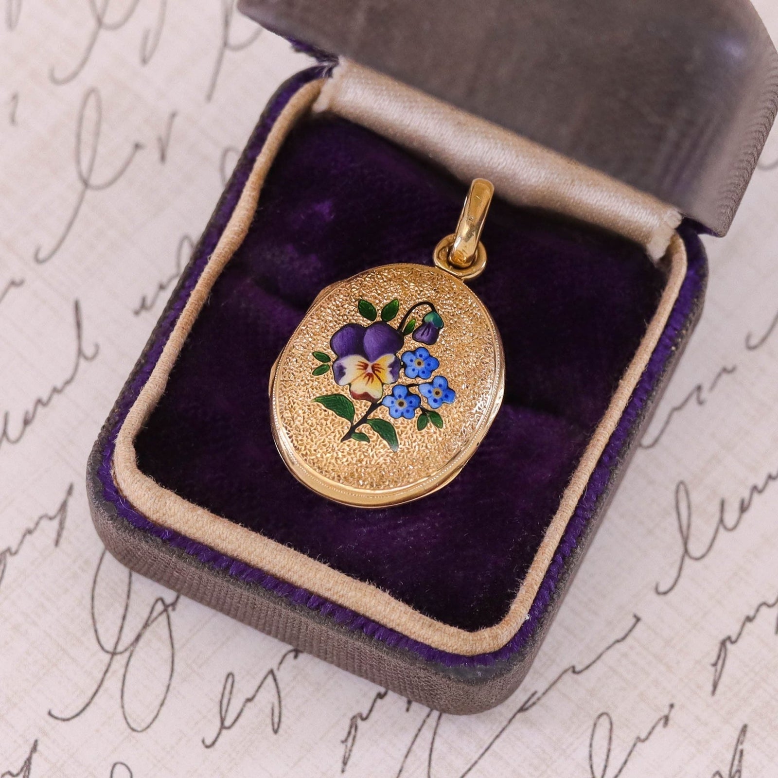 Antique Enamel Flower Locket of 18k Gold - Trademark Antiques