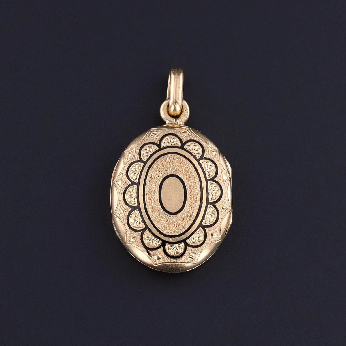 Antique Enamel Flower Locket of 18k Gold - Trademark Antiques