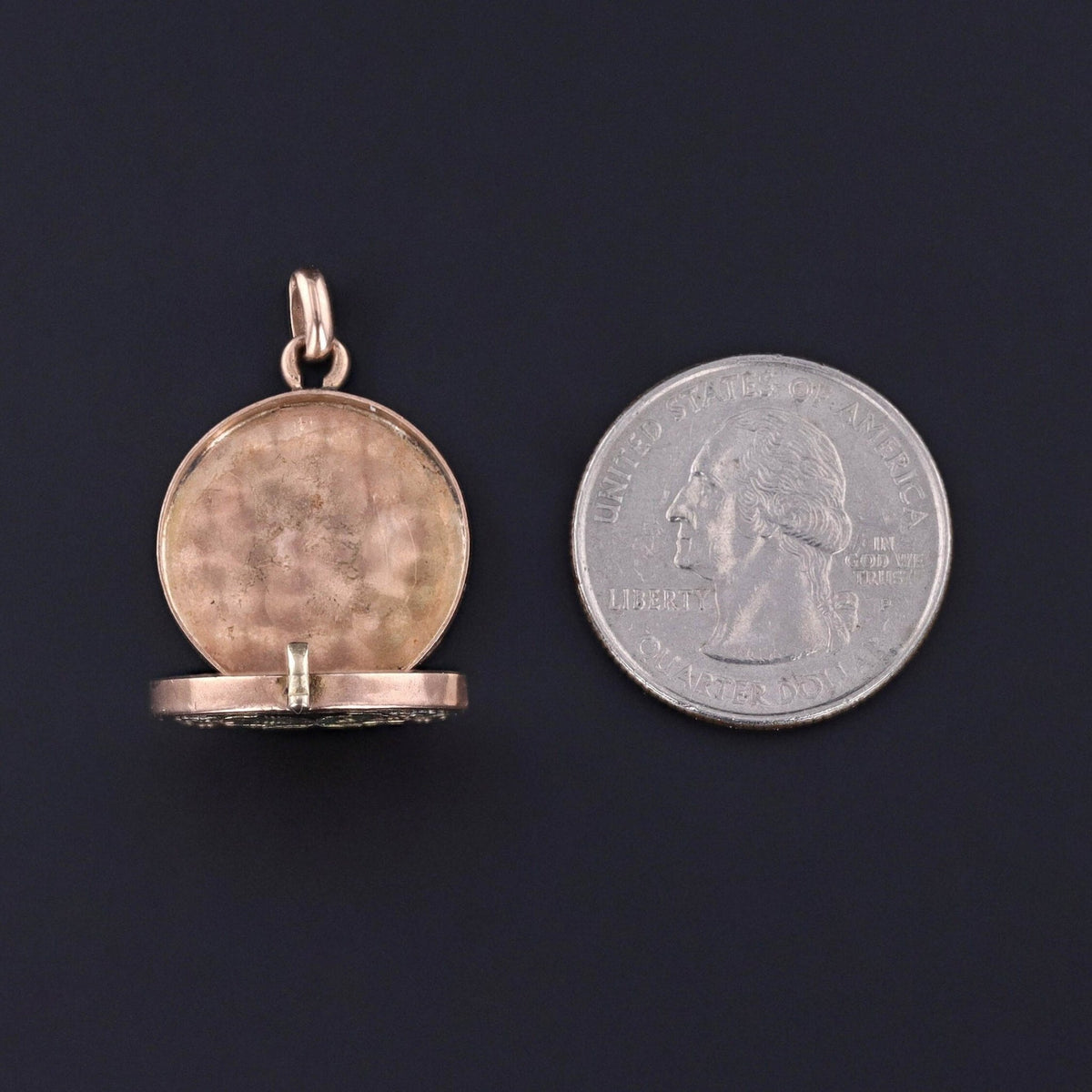 Antique Floral Locket of 9ct Gold - Trademark Antiques