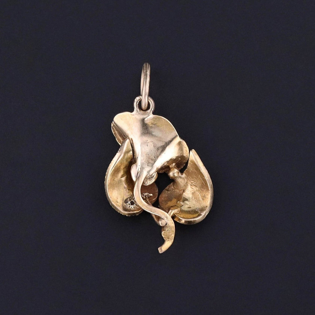 Antique Flower Charm of 18k Gold - Trademark Antiques