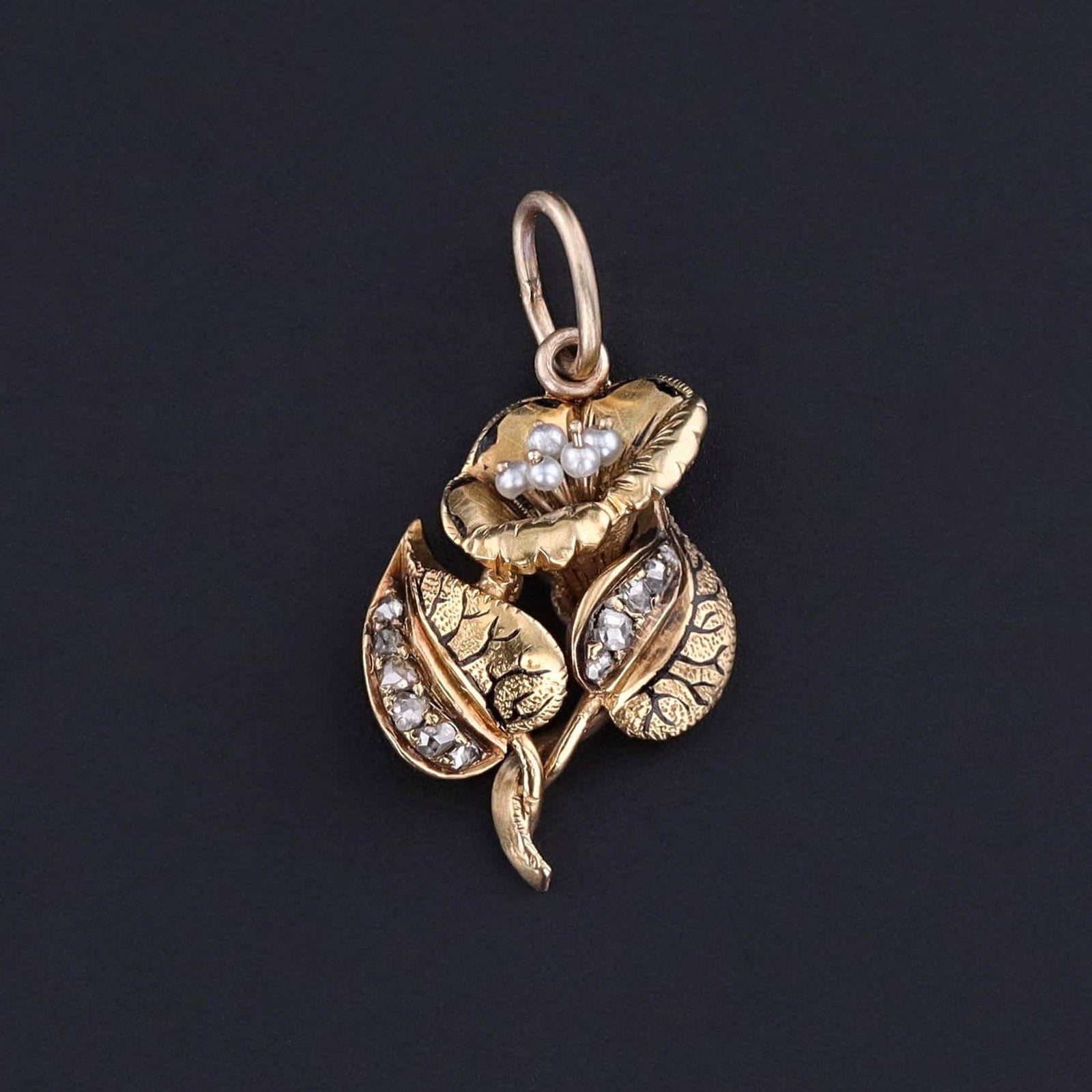 Antique Flower Charm of 18k Gold - Trademark Antiques