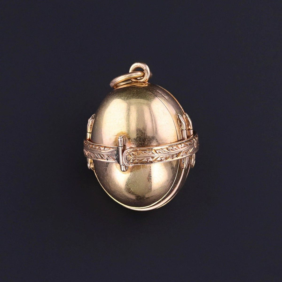 Antique Folding Locket of 14k Gold - Trademark Antiques