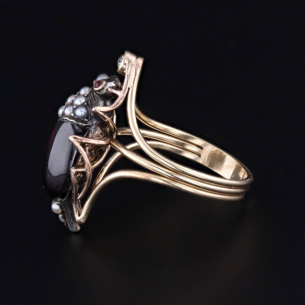 Antique Garnet Beetle Conversion Ring of 14k Gold - Trademark Antiques