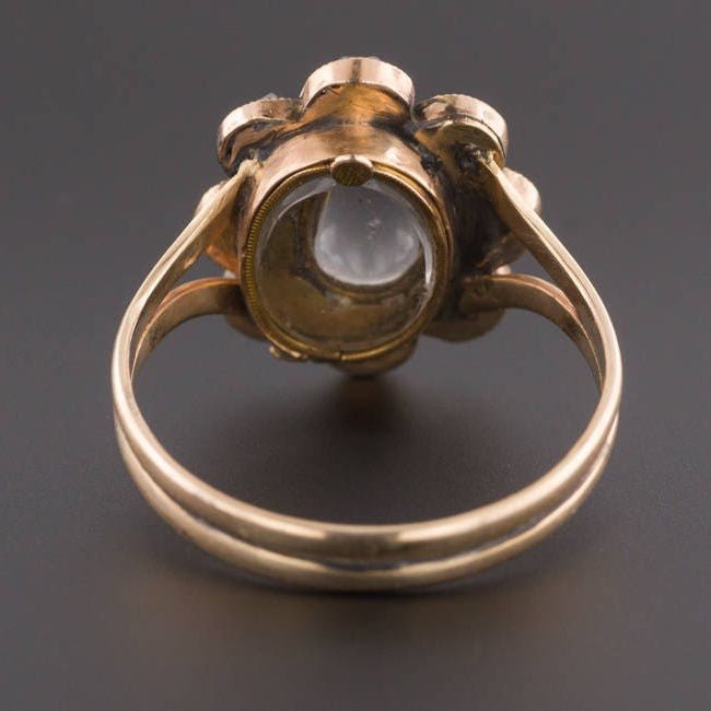 Antique Garnet Locket Ring of 14k Gold - Trademark Antiques