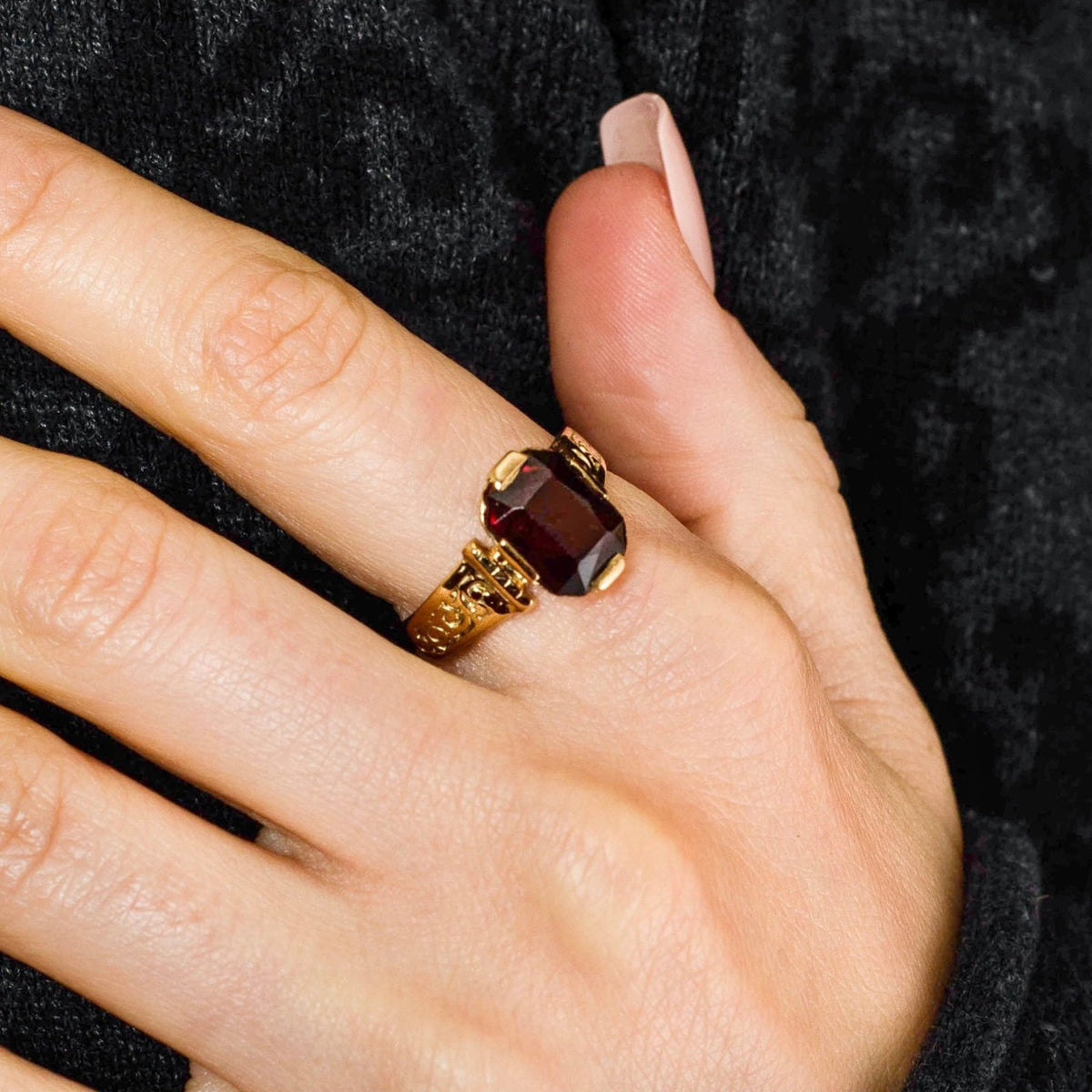 Antique Garnet Ring | 14k Gold Garnet Ring - Trademark Antiques