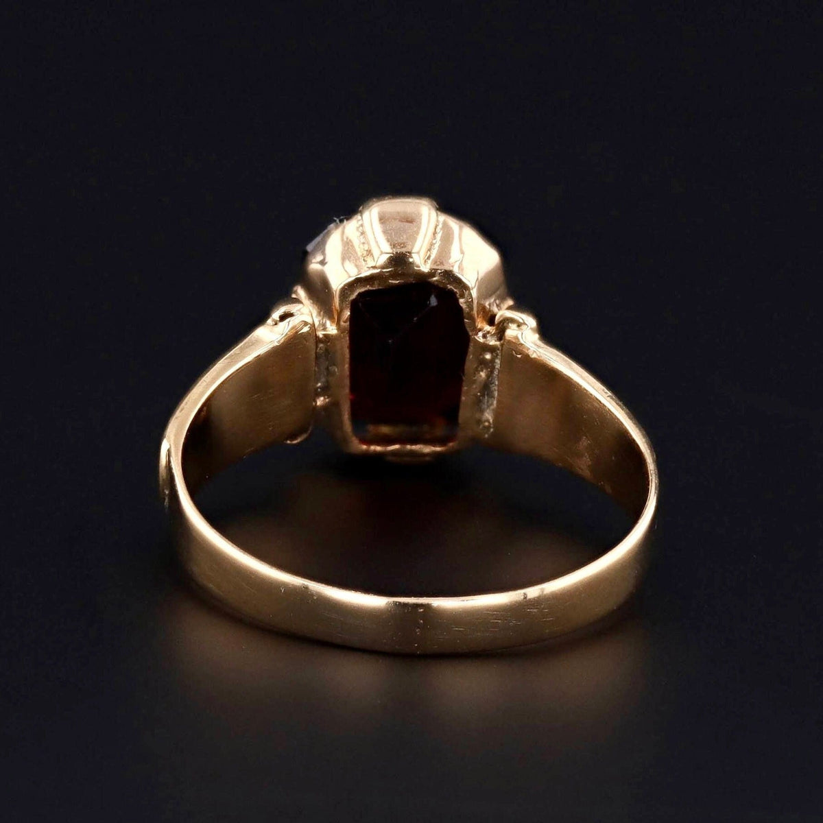 Antique Garnet Ring | 14k Gold Garnet Ring - Trademark Antiques