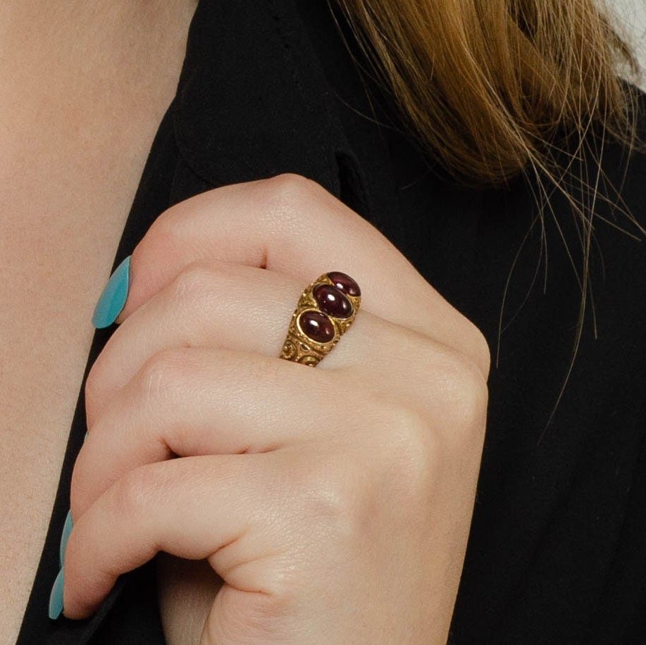 Antique Garnet Ring of 10k Gold - Trademark Antiques