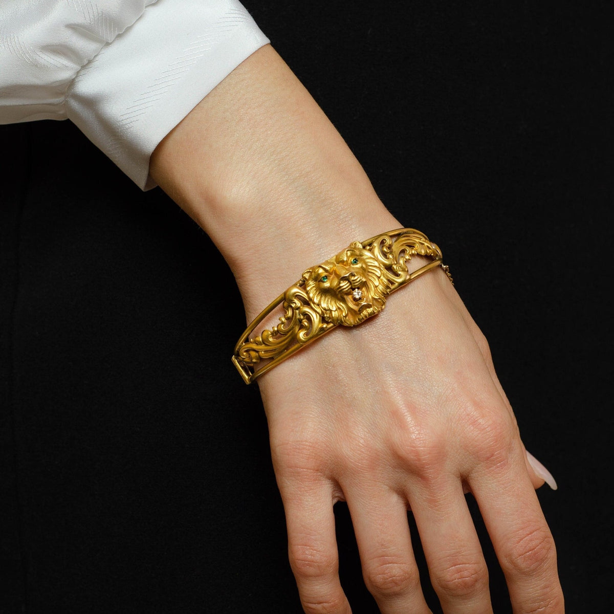 Antique Gold Bangle Bracelet | 10k Gold Bangle Bracelet - Trademark Antiques