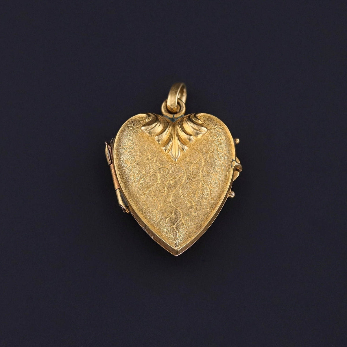 Antique Heart Locket of 14k Gold - Trademark Antiques